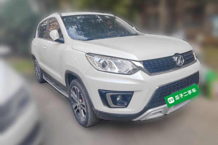 Used BAIC Senova X35 2016 1.5L Manual Luxury Edition Front Right 45 Deg