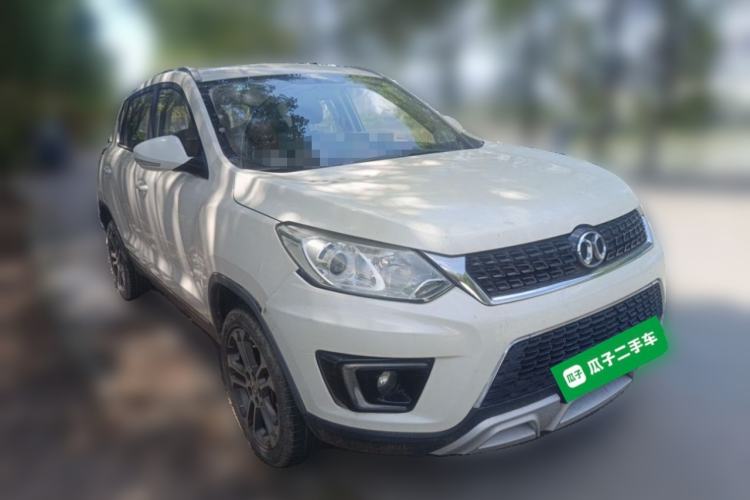 Used BAIC Senova X35 2016 1.5L Manual Luxury Edition Front Right 45 Deg