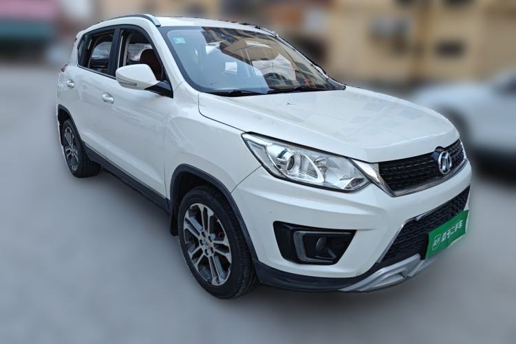 Used BAIC Senova X35 2016 1.5L Manual Luxury Edition Front Right 45 Deg