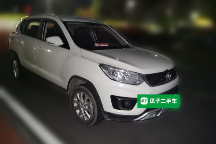 Used BAIC Senova X35 2016 1.5L Manual Elite Edition Front Right 45 Deg