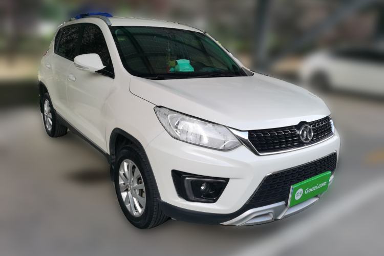 Used BAIC Senova X35 2016 1.5L Manual Elite Edition Front Right 45 Deg