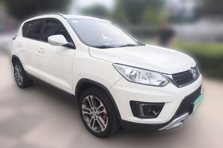 Used BAIC Senova X35 2016 1.5L Automatic Luxury Edition Front Right 45 Deg