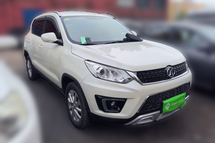 Used BAIC Senova X35 2016 1.5L Manual Elite Edition Front Right 45 Deg