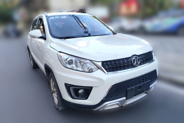 Used BAIC Senova X35 2016 1.5L Automatic Elite Edition Front Right 45 Deg