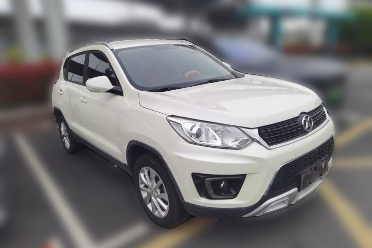Used BAIC Senova X35 2016 1.5L Automatic Elite Edition Front Right 45 Deg