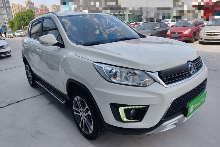 Used BAIC Senova X35 2016 1.5L Manual Luxury Edition Front Right 45 Deg