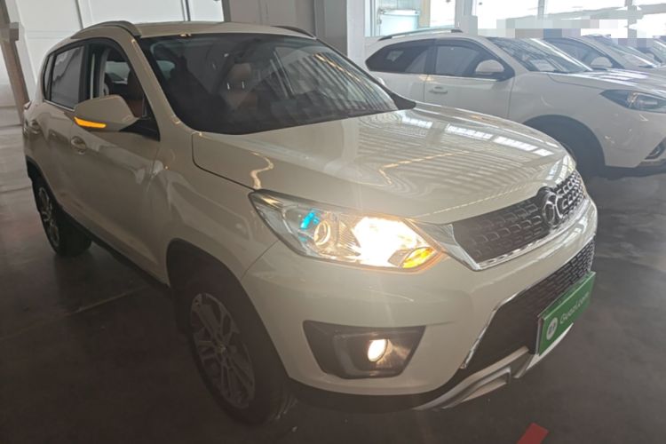 Used BAIC Senova X35 2016 1.5L Manual Luxury Edition Front Right 45 Deg