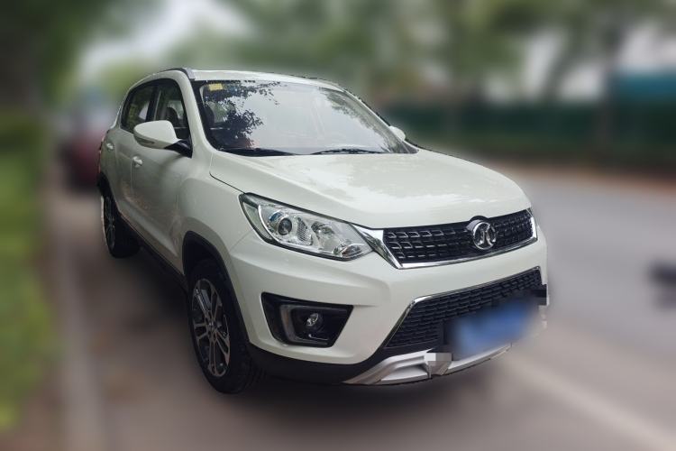 Used BAIC Senova X35 2016 1.5L Manual Luxury Edition Front Right 45 Deg