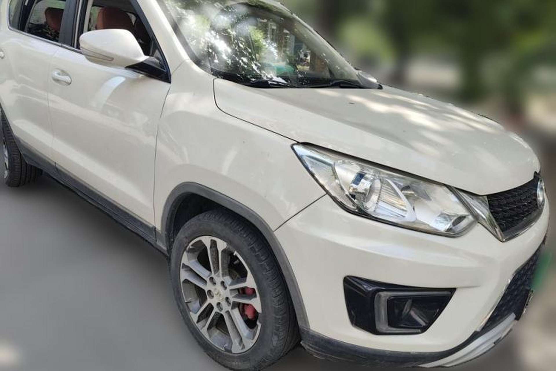 Used BAIC Senova X35 2016 1.5L Automatic Luxury Edition Front Right 45 Deg