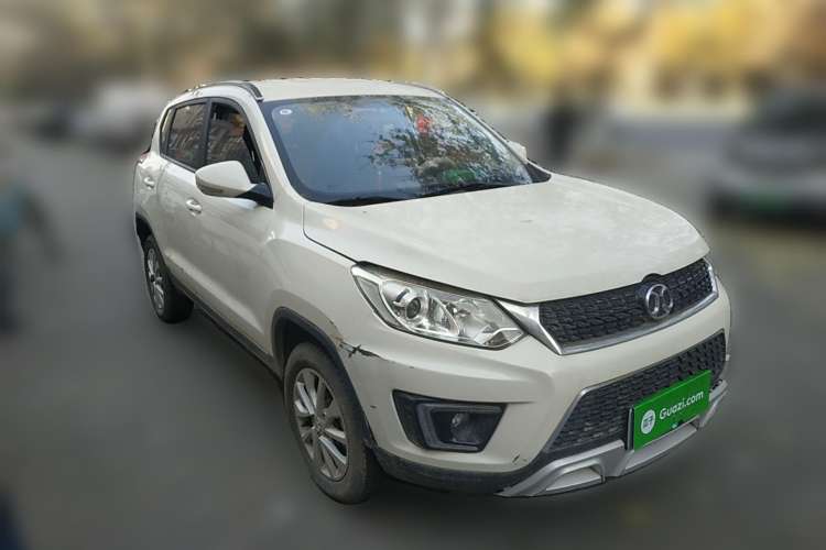 Used BAIC Senova X35 2016 1.5L Manual Elite Edition Front Right 45 Deg
