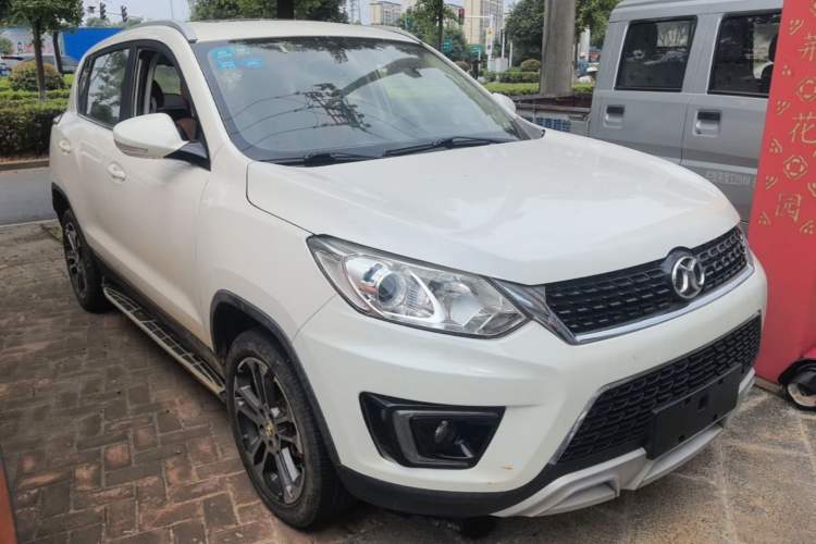 Used BAIC Senova X35 2016 1.5L Automatic Luxury Edition Front Right 45 Deg