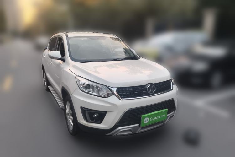 Used BAIC Senova X35 2016 1.5L Manual Elite Edition Front Right 45 Deg