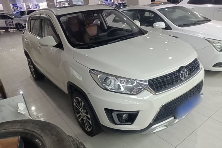 Used BAIC Senova X35 2016 1.5L Automatic Luxury Edition Front Right 45 Deg