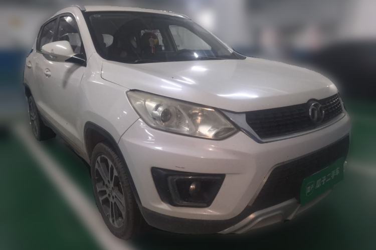 Used BAIC Senova X35 2016 1.5L Manual Luxury Edition Front Right 45 Deg