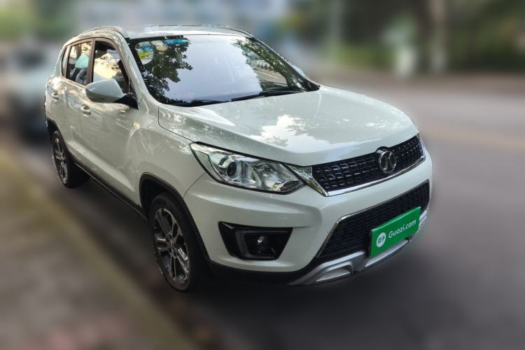 Used BAIC Senova X35 2016 1.5L Manual Luxury Edition Front Right 45 Deg