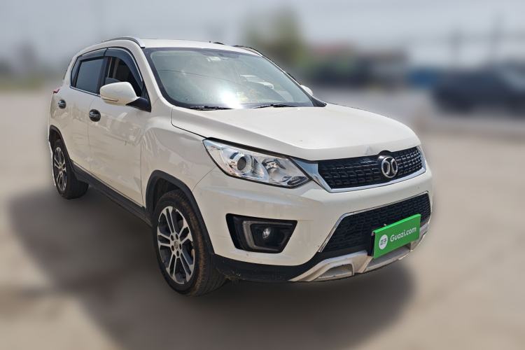 Used BAIC Senova X35 2016 1.5L Manual Luxury Edition Front Right 45 Deg