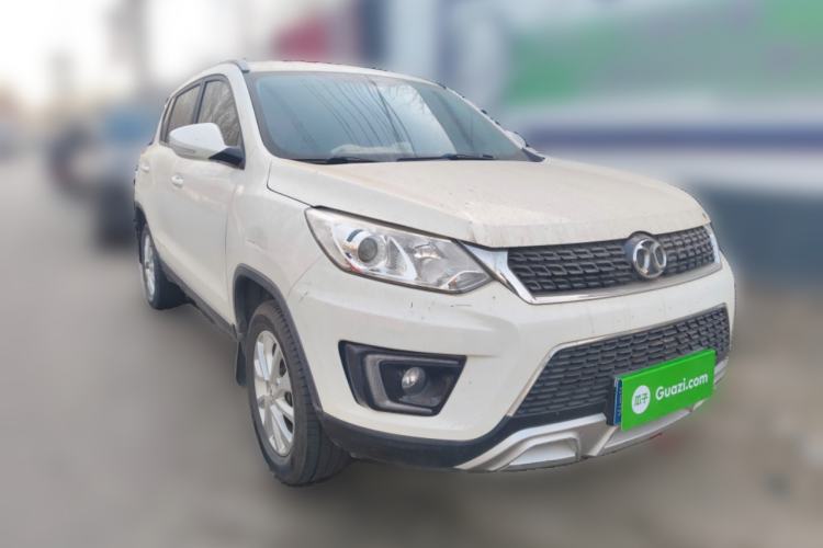 Used BAIC Senova X35 2016 1.5L Manual Elite Edition Front Right 45 Deg