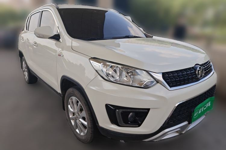 Used BAIC Senova X35 2016 1.5L Manual Elite Edition Front Right 45 Deg