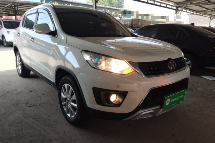 Used BAIC Senova X35 2016 1.5L Manual Elite Edition Front Right 45 Deg