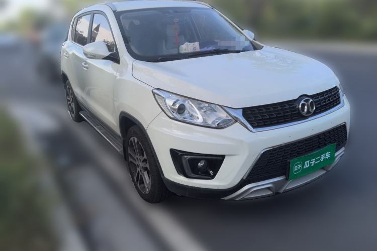 Used BAIC Senova X35 2016 1.5L Automatic Luxury Edition Front Right 45 Deg