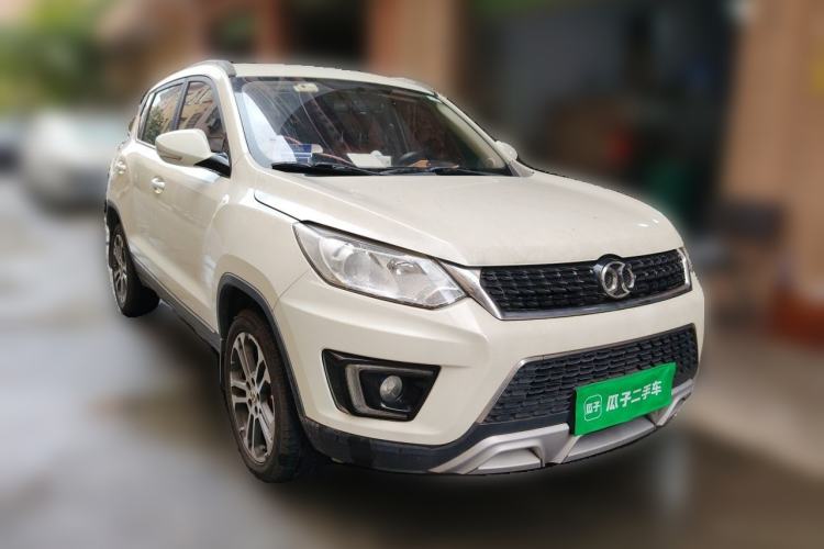 Used BAIC Senova X35 2016 1.5L Automatic Luxury Edition Front Right 45 Deg