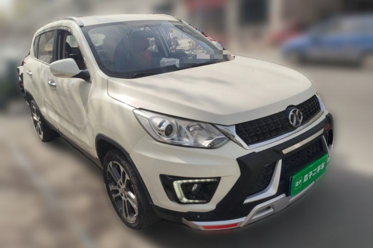 Used BAIC Senova X35 2016 1.5L Manual Luxury Edition Front Right 45 Deg