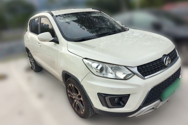 Used BAIC Senova X35 2016 1.5L Automatic Luxury Edition Front Right 45 Deg