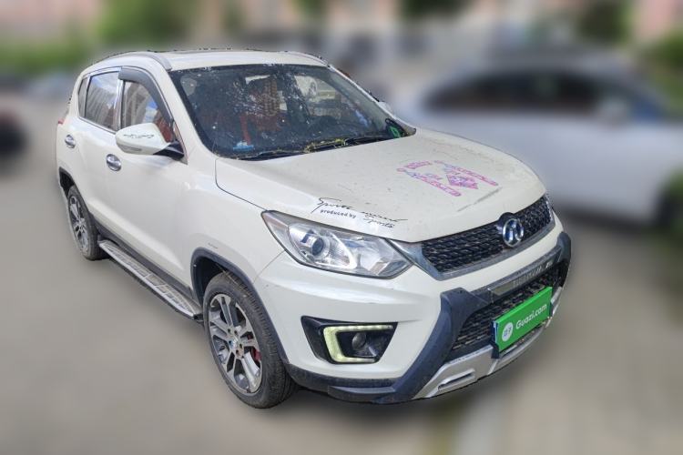 Used BAIC Senova X35 2016 1.5L Manual Luxury Edition Front Right 45 Deg