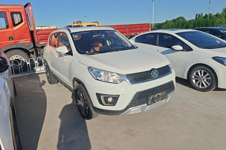 Used BAIC Senova X35 2016 1.5L Automatic Luxury Edition Front Right 45 Deg