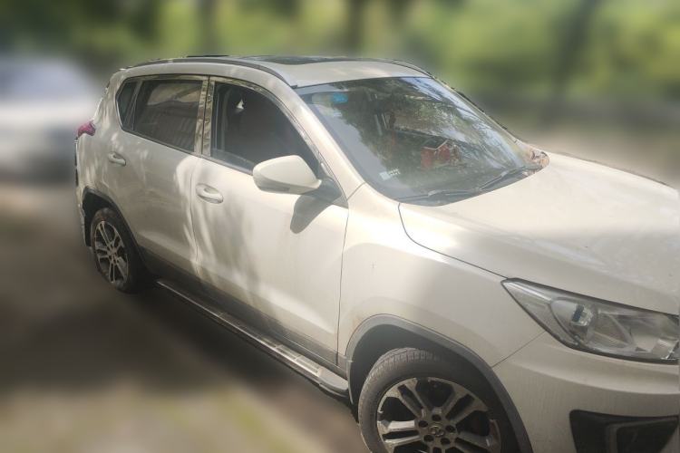 Used BAIC Senova X35 2016 1.5L Manual Luxury Edition Front Right 45 Deg