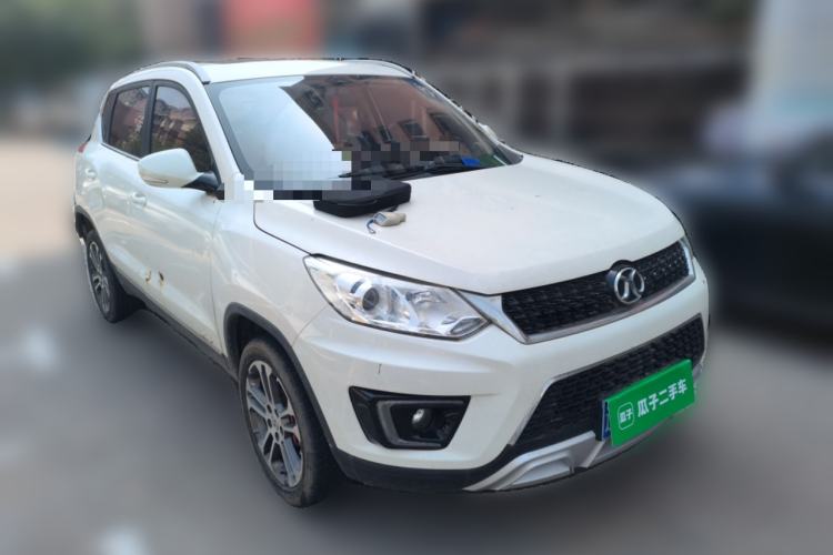Used BAIC Senova X35 2016 1.5L Manual Luxury Edition Front Right 45 Deg