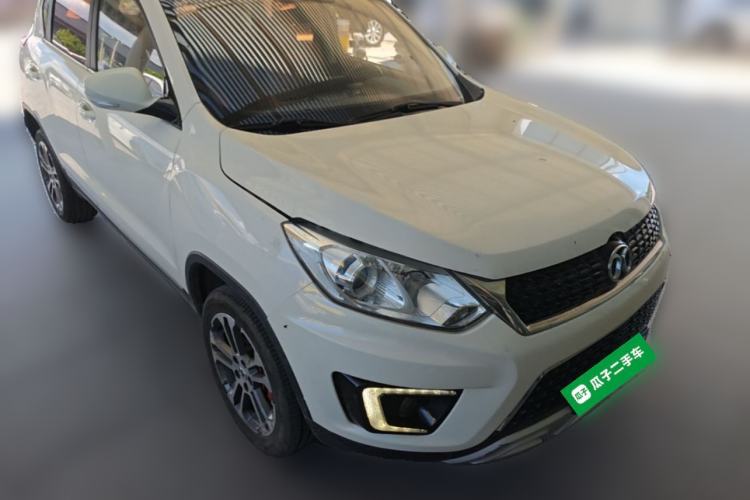 Used BAIC Senova X35 2016 1.5L Manual Luxury Edition Front Right 45 Deg