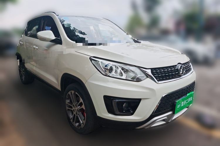Used BAIC Senova X35 2016 1.5L Manual Luxury Edition Front Right 45 Deg