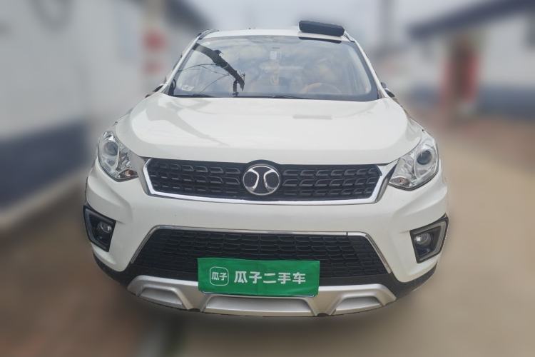 Used BAIC Senova X35 2016 1.5L Manual Luxury Edition Front
