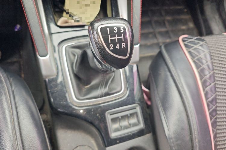 Used BAIC Senova X35 2016 1.5L Manual Elite Edition Gear Lever