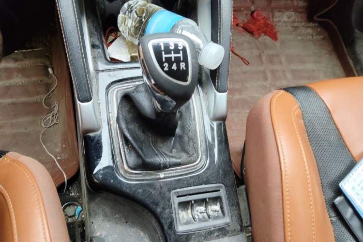 Used BAIC Senova X35 2016 1.5L Manual Luxury Edition Gear Lever
