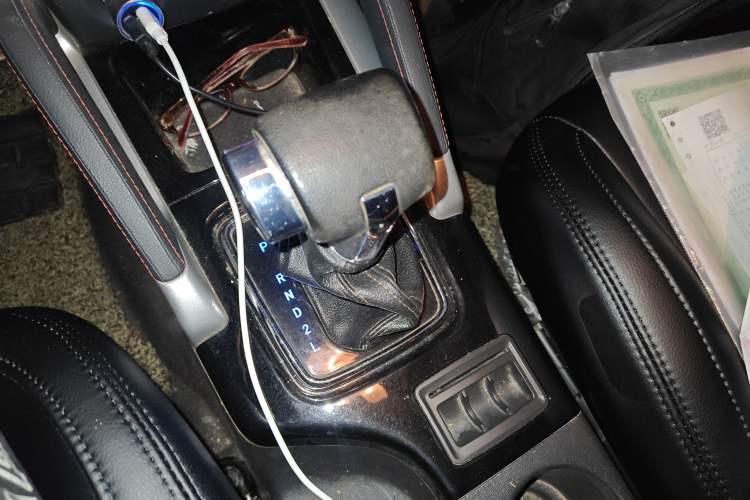 Used BAIC Senova X35 2016 1.5L Automatic Elite Edition Gear Lever