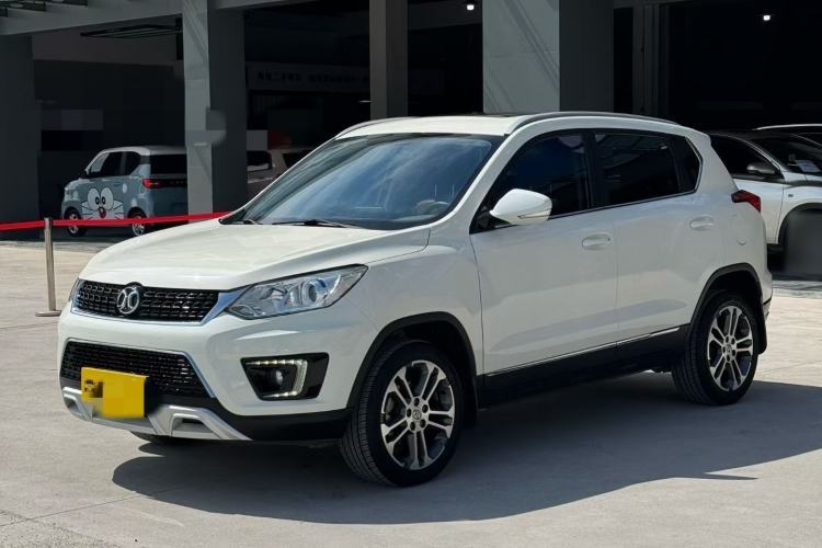 Used BAIC Senova X35 2016 1.5L Manual Luxury Edition Guazi used car, China used car export, Used car for sale, Used  cars, Cheapest cars for sale