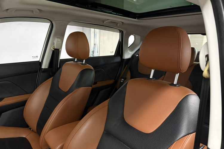 Used BAIC Senova X35 2016 1.5L Automatic Luxury Edition Headliner