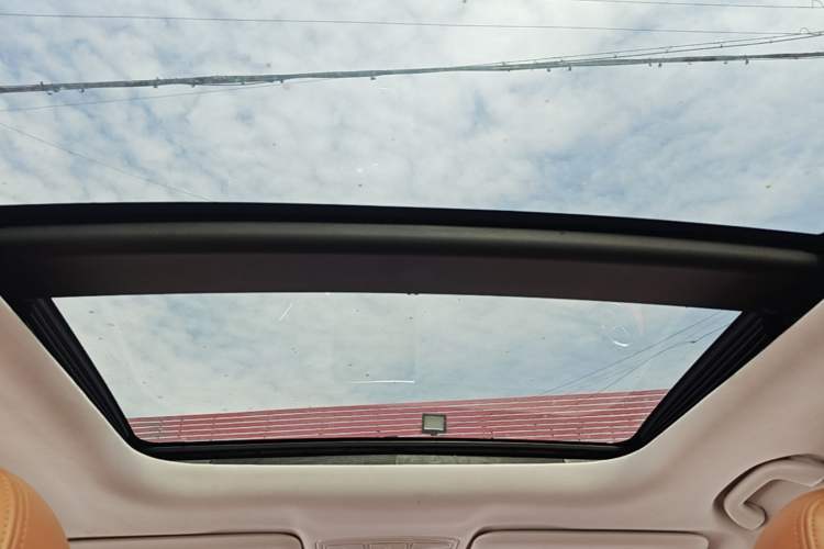 Used BAIC Senova X35 2016 1.5L Automatic Luxury Edition Headliner