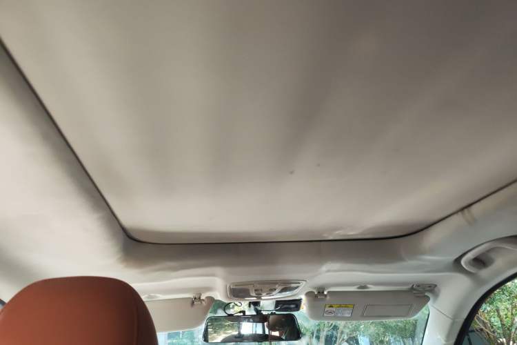 Used BAIC Senova X35 2016 1.5L Automatic Luxury Edition Headliner