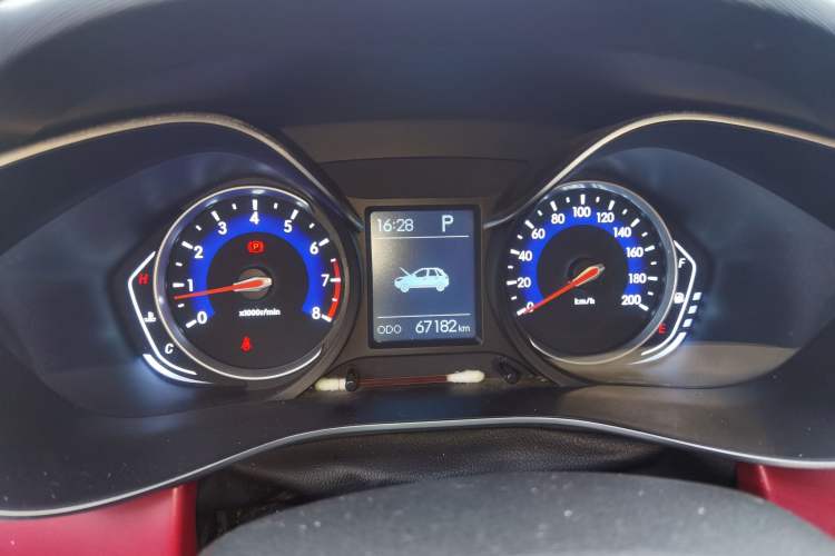 Used BAIC Senova X35 2016 1.5L Automatic Elite Edition Instrument Cluster
