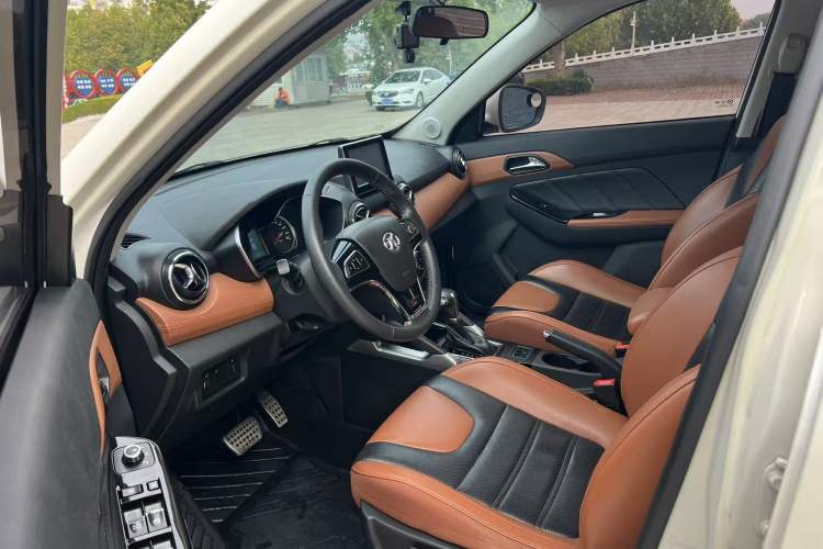 Used BAIC Senova X35 2016 1.5L Automatic Luxury Edition Interior 1