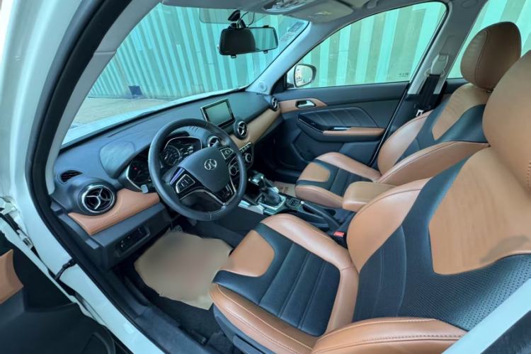 Used BAIC Senova X35 2016 1.5L Automatic Luxury Edition Interior 1
