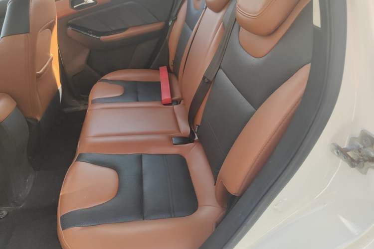 Used BAIC Senova X35 2016 1.5L Automatic Prestige Edition Interior 1