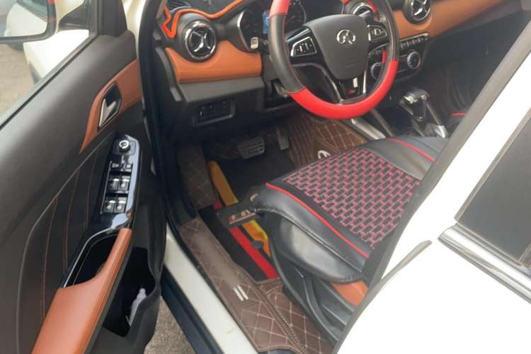 Used BAIC Senova X35 2016 1.5L Automatic Elite Edition Interior 2