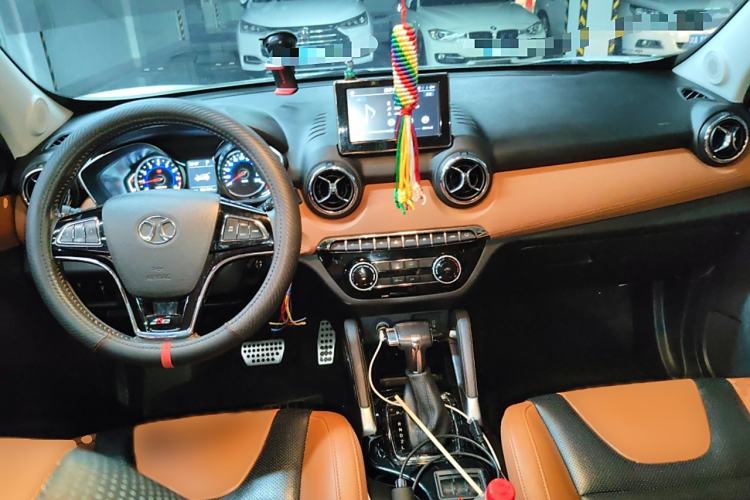 Used BAIC Senova X35 2016 1.5L Automatic Luxury Edition Interior 2