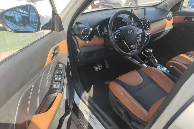 Used BAIC Senova X35 2016 1.5L Automatic Prestige Edition Interior 2
