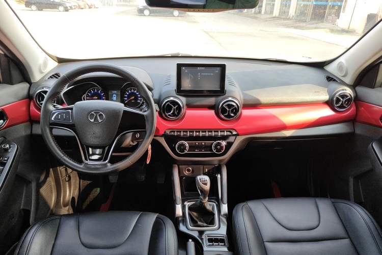 Used BAIC Senova X35 2016 1.5L Manual Elite Edition Interior 2