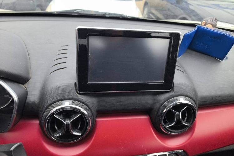 Used BAIC Senova X35 2016 1.5L Manual Elite Edition Interior 3
